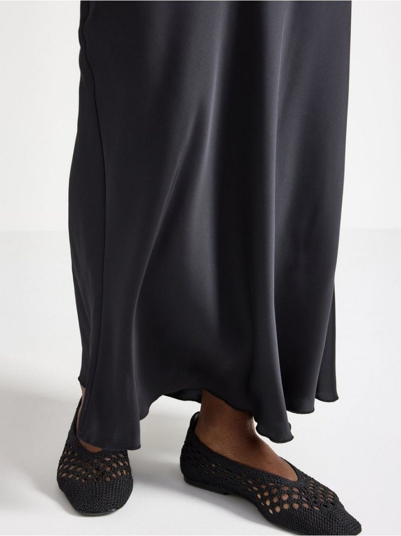 Maxi skirt in satin - 3000038-80