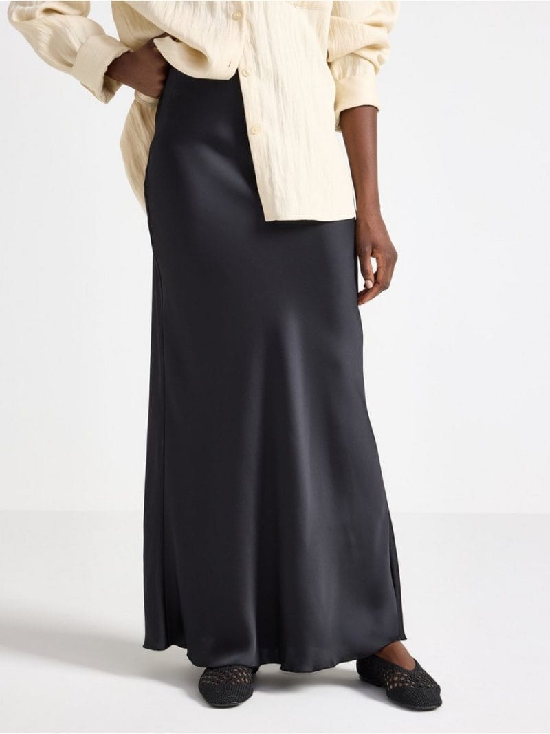 Maxi skirt in satin - 3000038-80