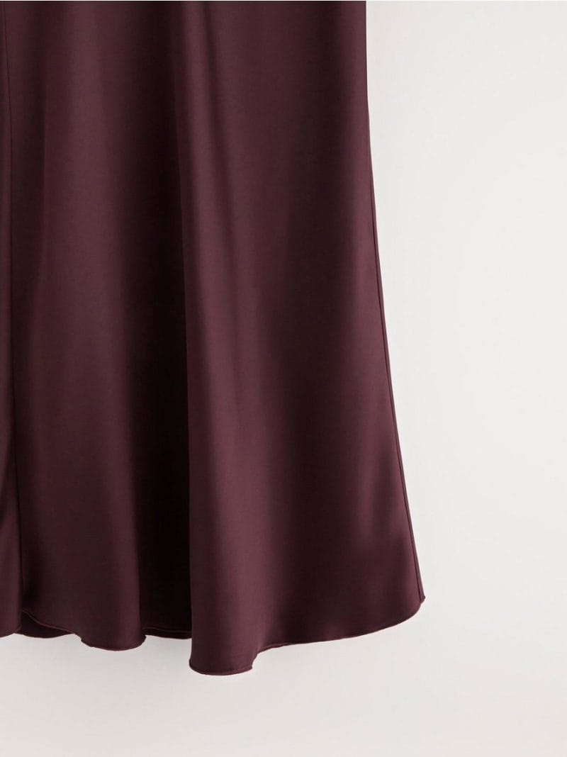 Maxi skirt in satin - 3000038-8596