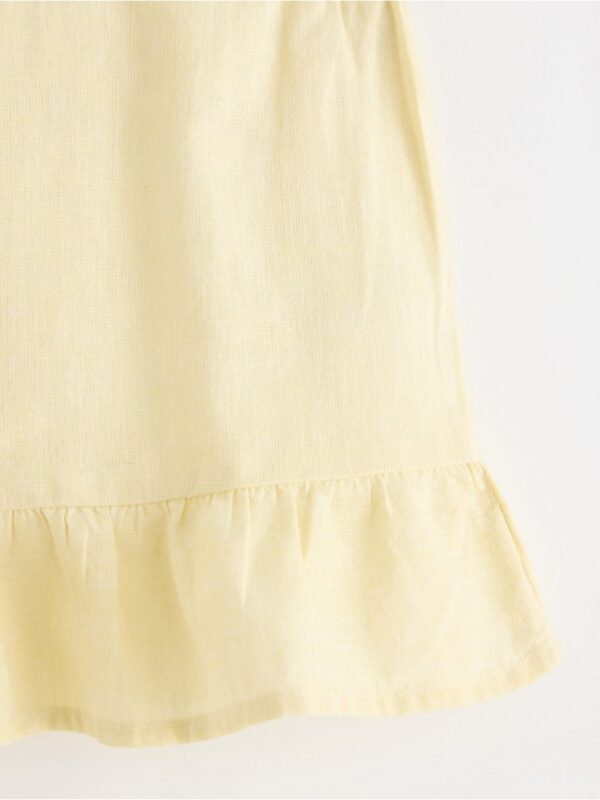 Tank top in linen blend  with flounce - 3000613-1877