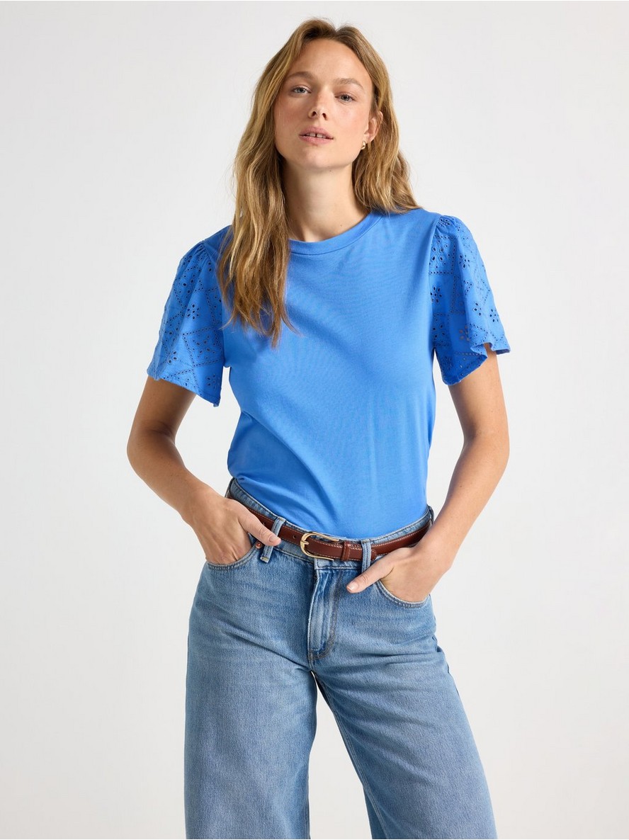 Majica – Top with broderie anglaise