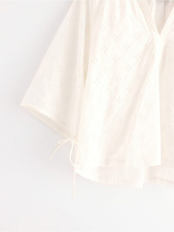 Blouse with embroidery - 3005126-7862