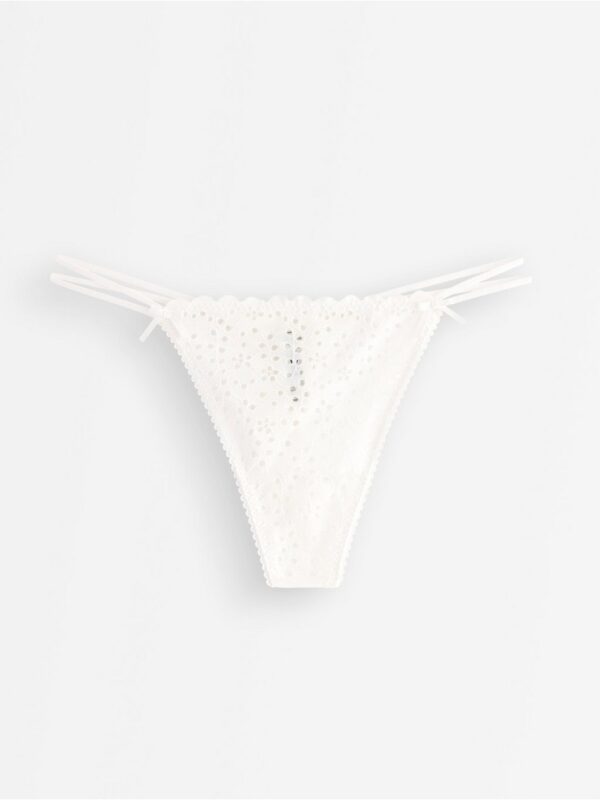 Thong with broderie anglaise - 3005740-70