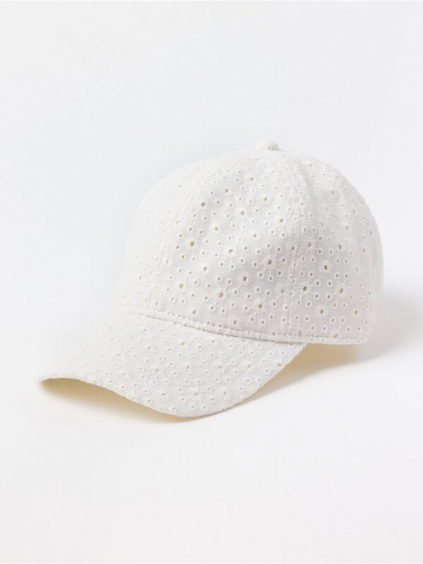 Cap with broderie anglaise - 3005846-325