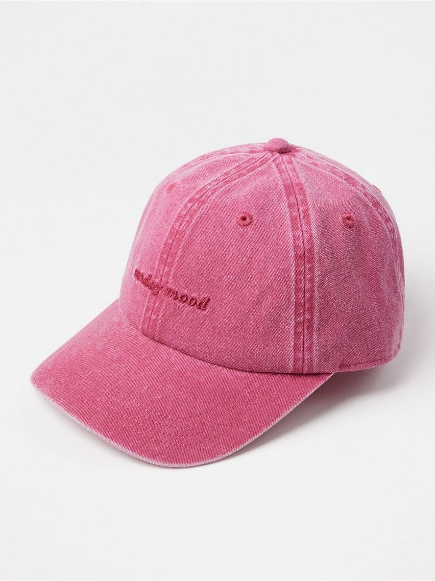 Kacket – Cap with rounded peak