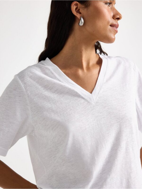 T-shirt with v-neck - 3005988-70