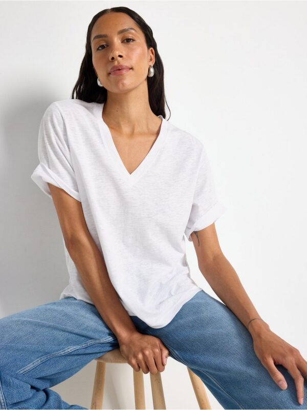T-shirt with v-neck - 3005988-70