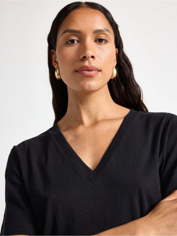T-shirt with v-neck - 3005988-80