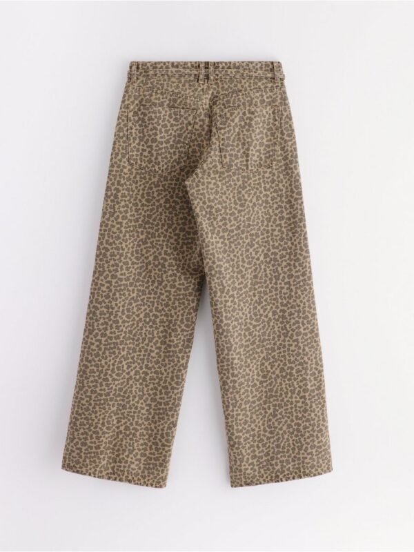 Trousers with leopard print - 3006546-4939