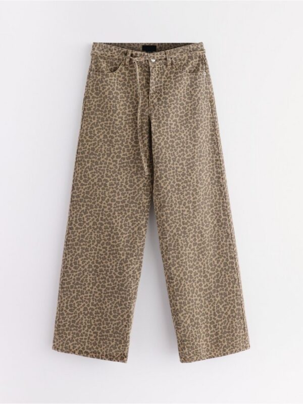 Trousers with leopard print - 3006546-4939