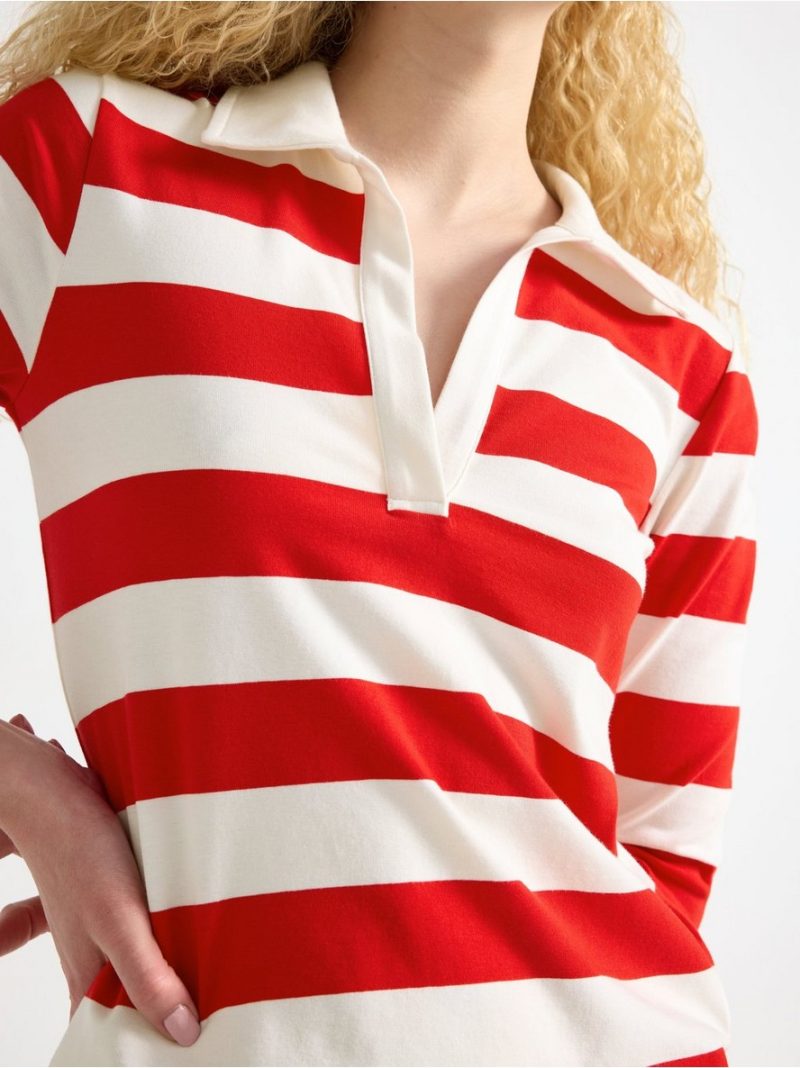 Figure-fit top with collar - 3006962-8668