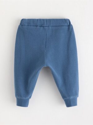 Joggers with knee appliqué - 3007165-9392