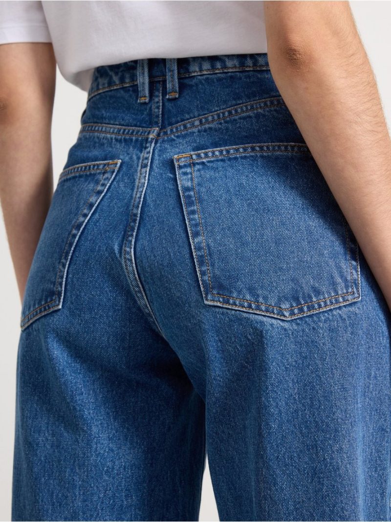 WIDE Jackie  jeans with extra wide leg - 8193512-791