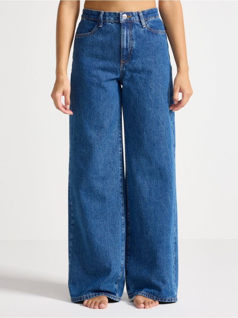 WIDE Jackie  jeans with extra wide leg - 8193512-791