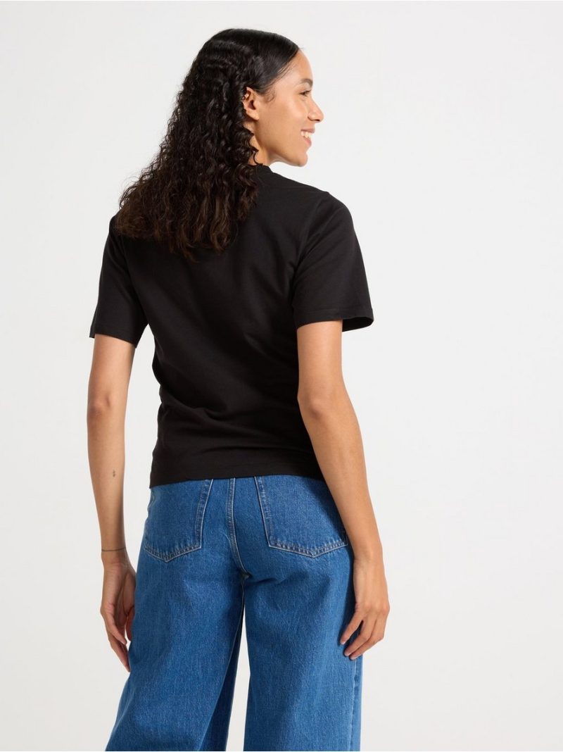 Basic t-shirt - 8326663-80