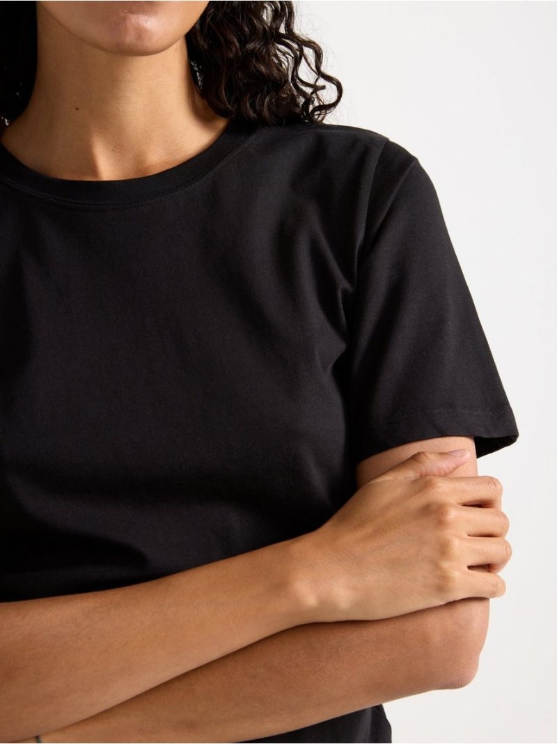 Basic t-shirt - 8326663-80