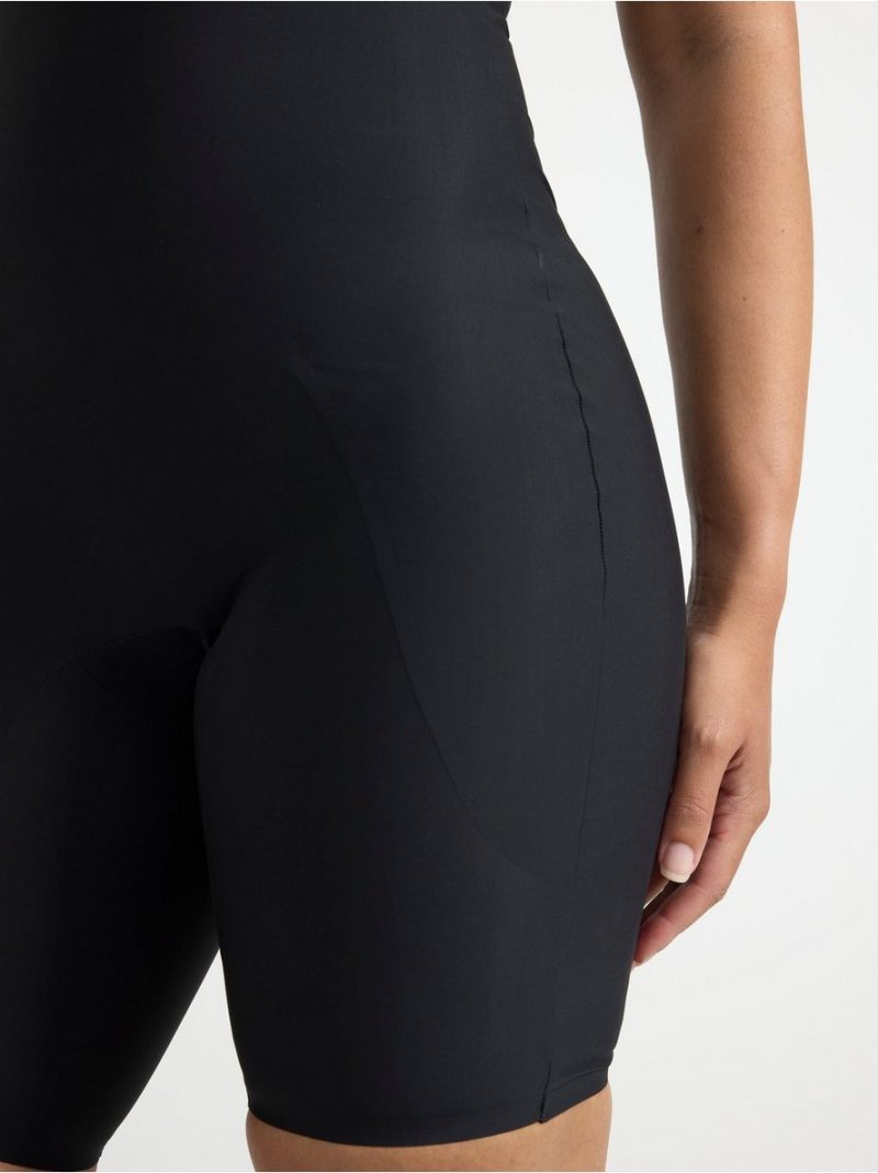 Firm support shaping body - 8381954-80