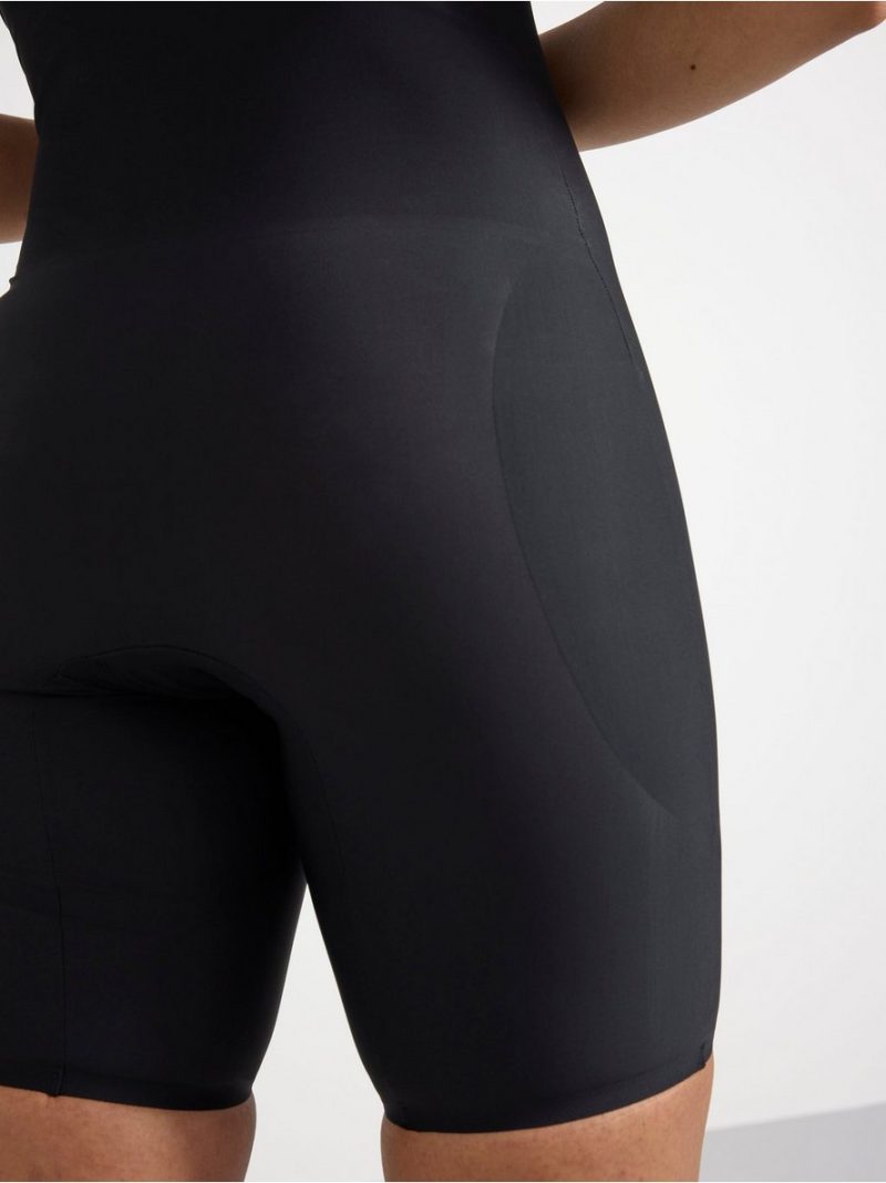 Firm support shaping body - 8381954-80