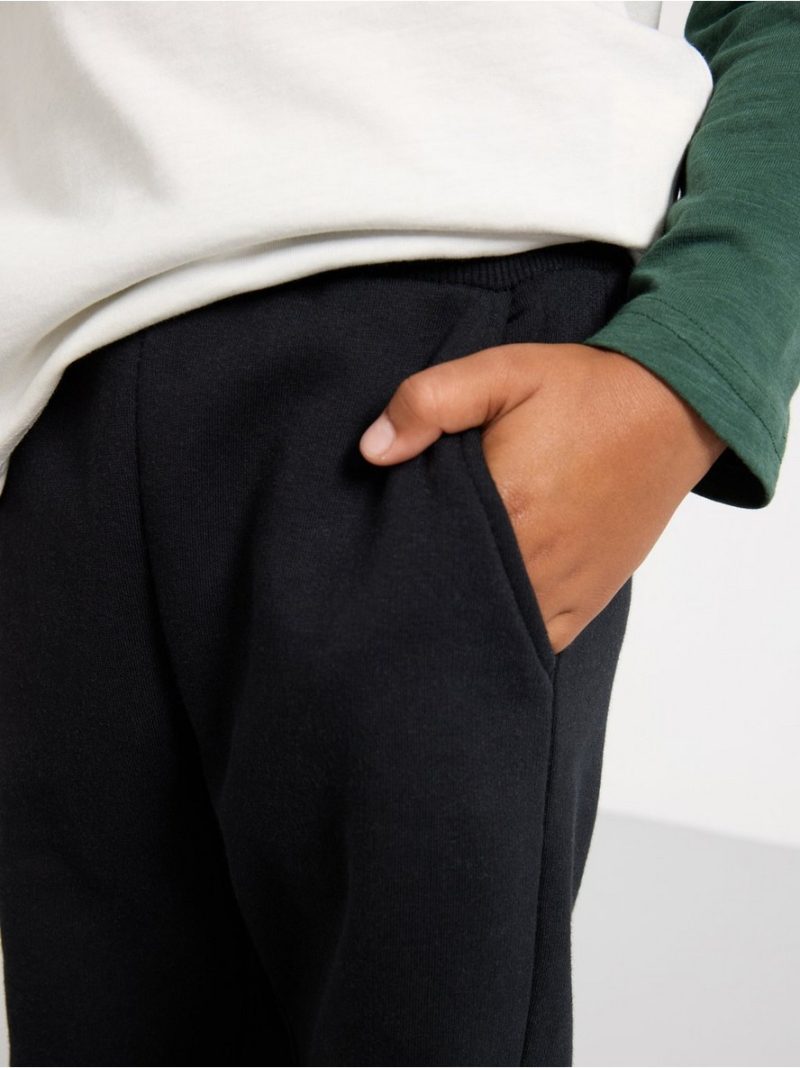 Joggers with brushed inside - 8457941-80