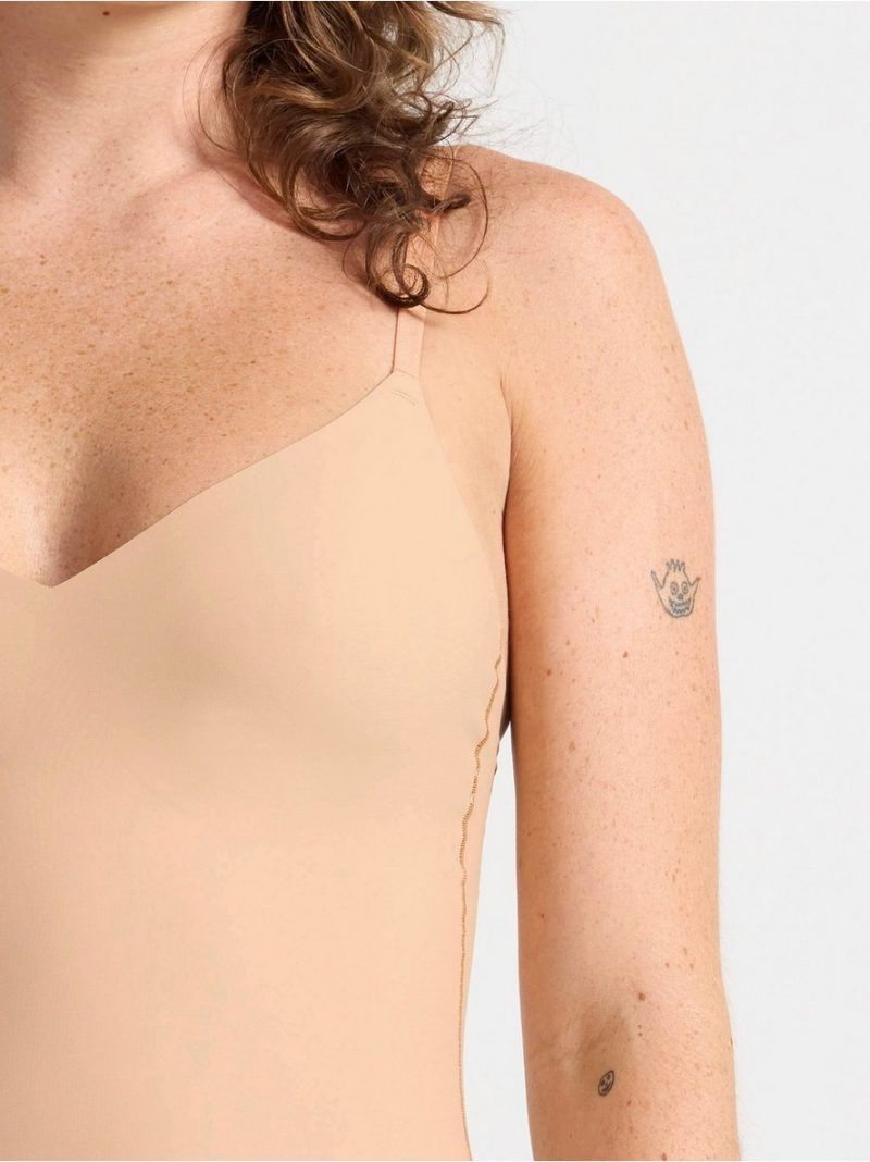 Invisible medium support shaping body - 8632885-6793