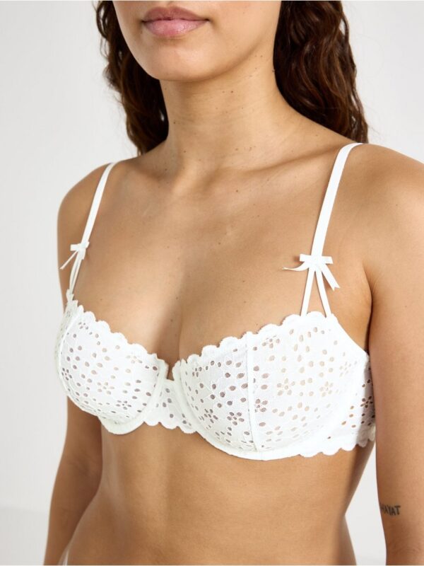 Unpadded bra with broderie anglaise - 3004040-70