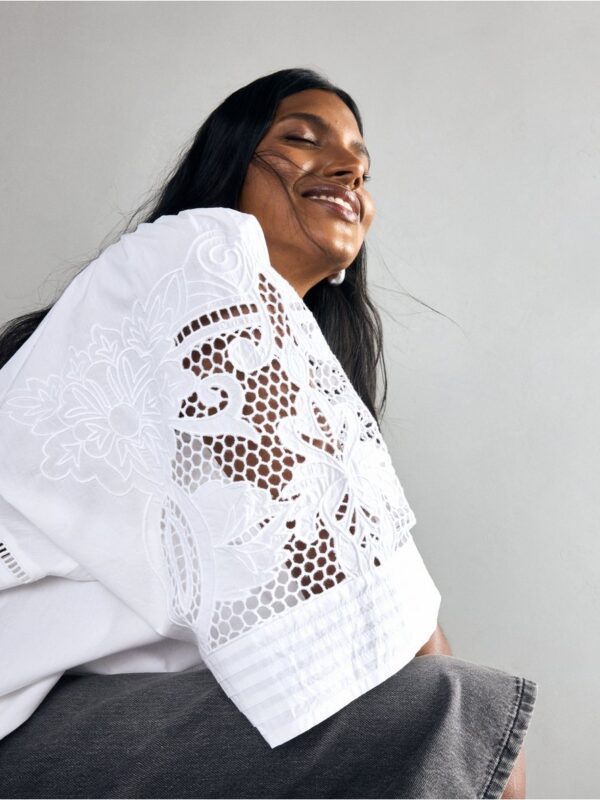Blouse with embroidery - 3005579-70