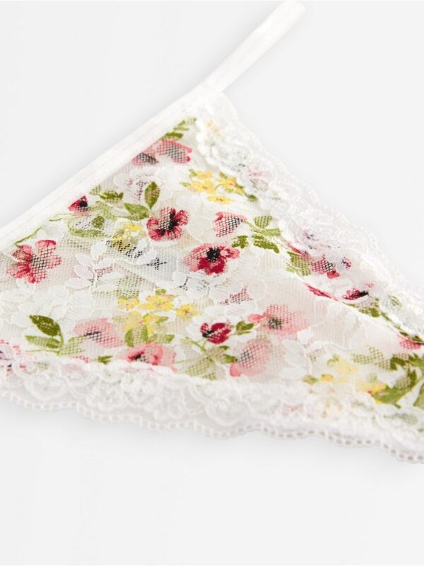 Low waist thong in lace - 3006807-70