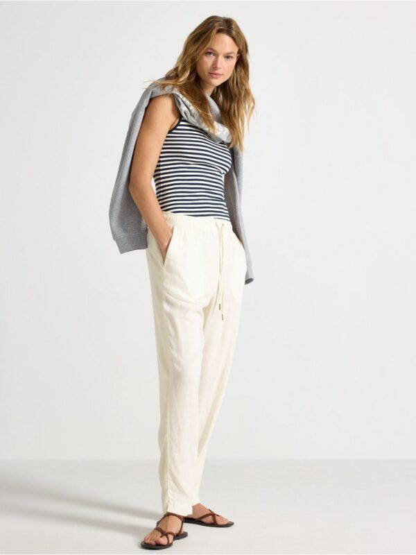 AVA cropped tapered trousers in linen blend - 3006937-300