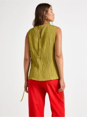 Crinkled sleeveless blouse - 3008226-2118