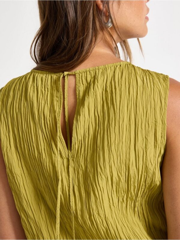 Crinkled sleeveless blouse - 3008226-2118
