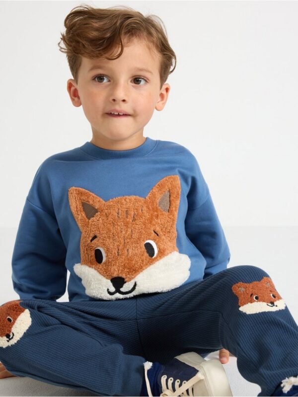 Sweatshirt with application - 3007571-8887
