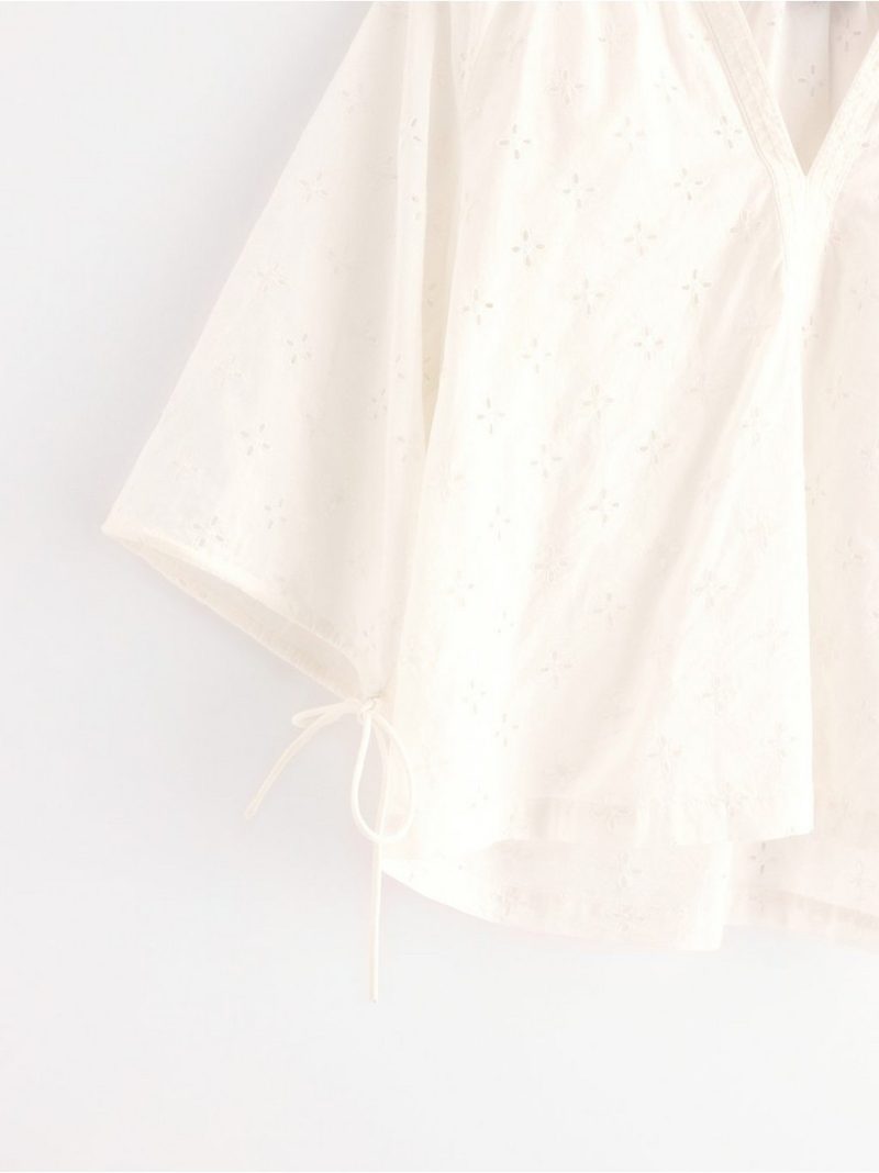 Blouse with embroidery - 3005126-7862