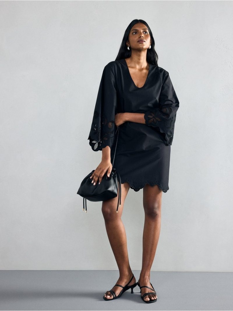 Mini dress with lace details - 3005456-80