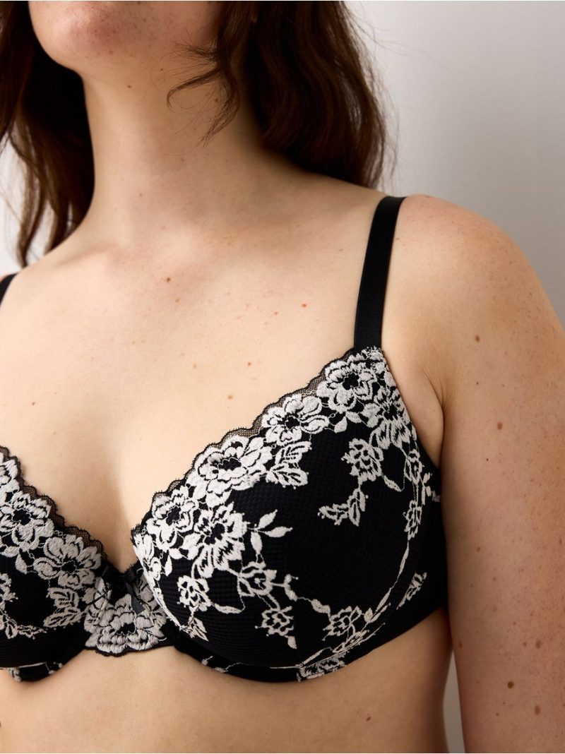 Lilja t-shirt bra with lace - 3005685-80