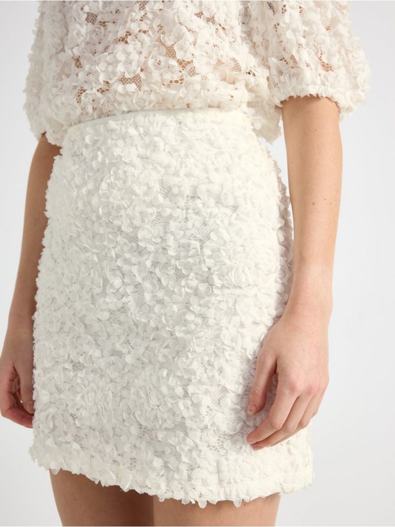Mini skirt with flower lace - 3006957-300