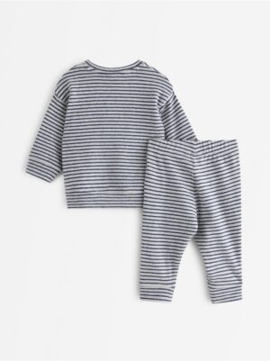 Set - top and leggings - 3007780-2065
