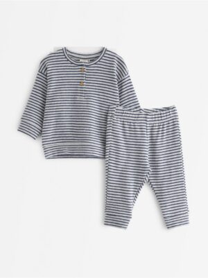 Set - top and leggings - 3007780-2065