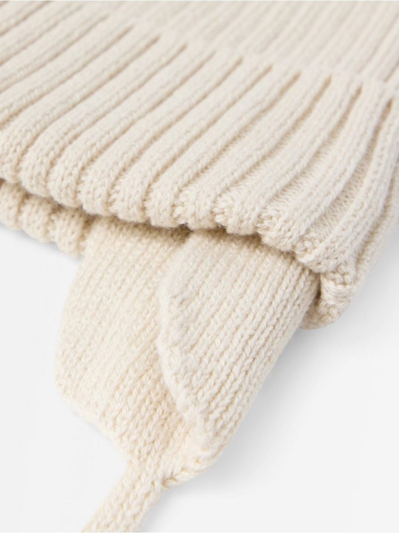 Kapa - Knitted beanie with pom pom - 3007815-1230