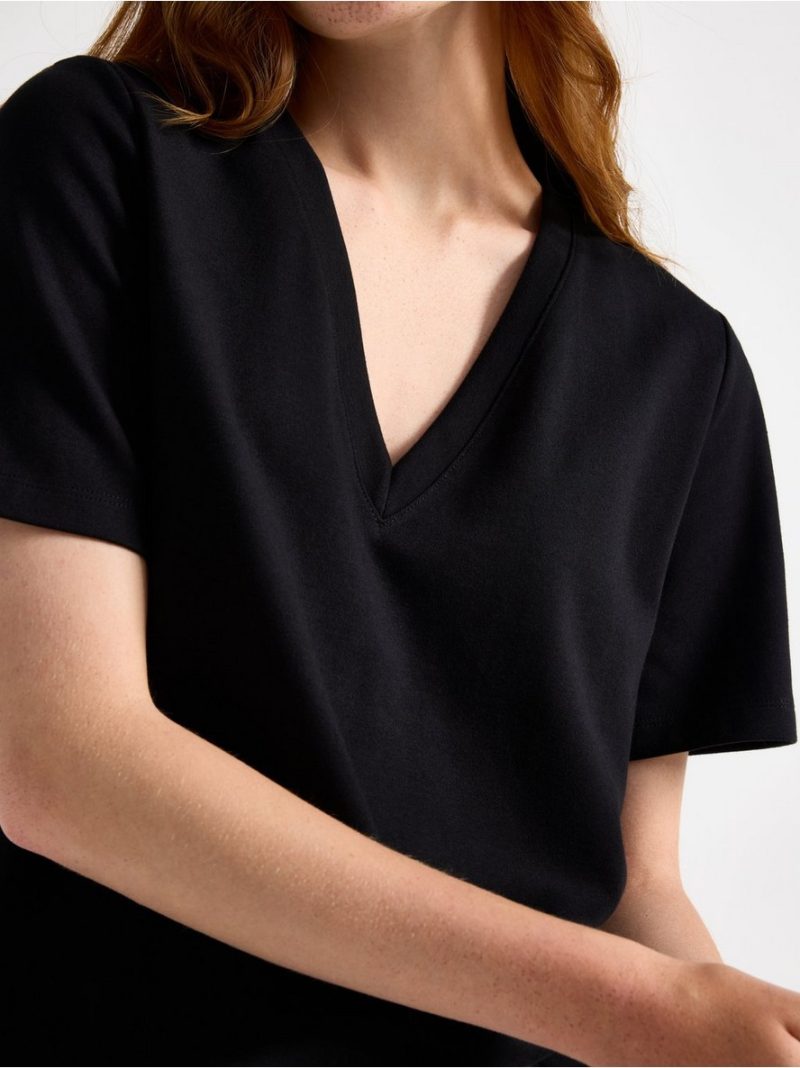 Majica - T-shirt with v-neck - 3008200-80