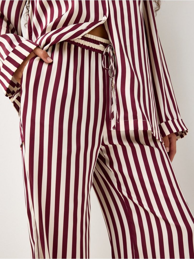Pyjama set in satin - 3008001-6809