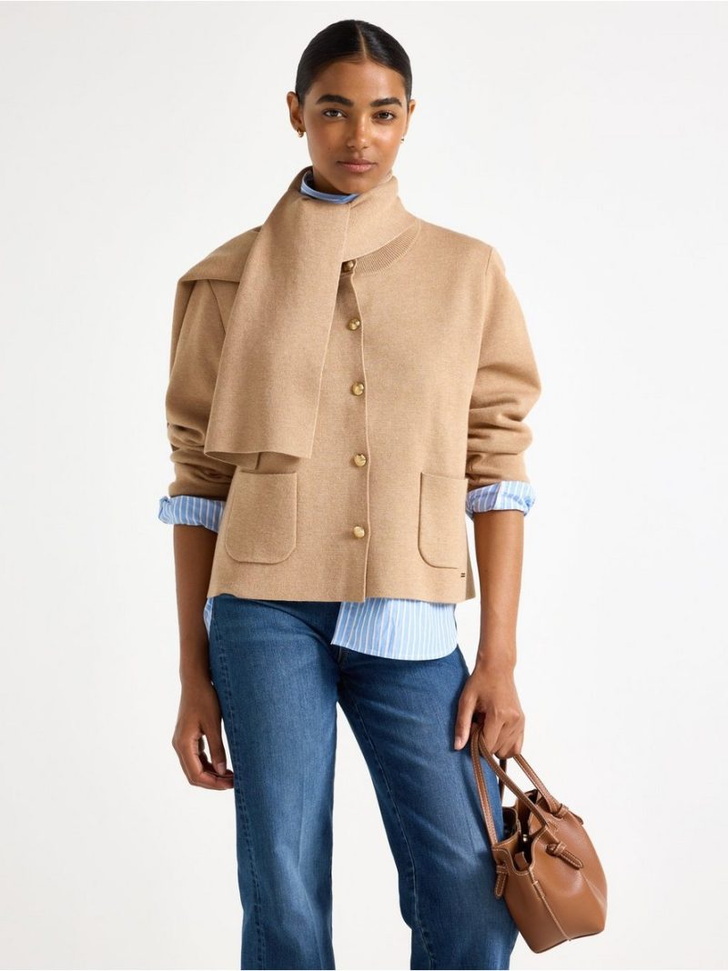 Cardigan with collar with a scarf - 3008130-9806