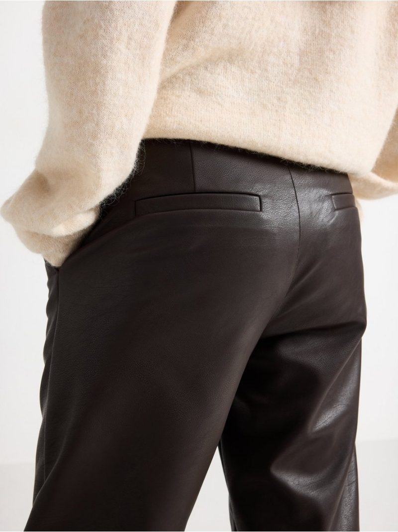 Straight trousers  in imitation leather - 3008718-8117