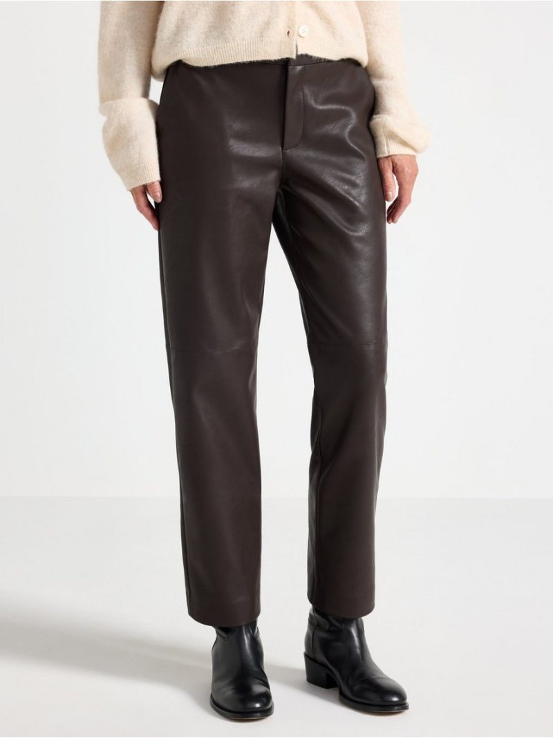 Straight trousers  in imitation leather - 3008718-8117