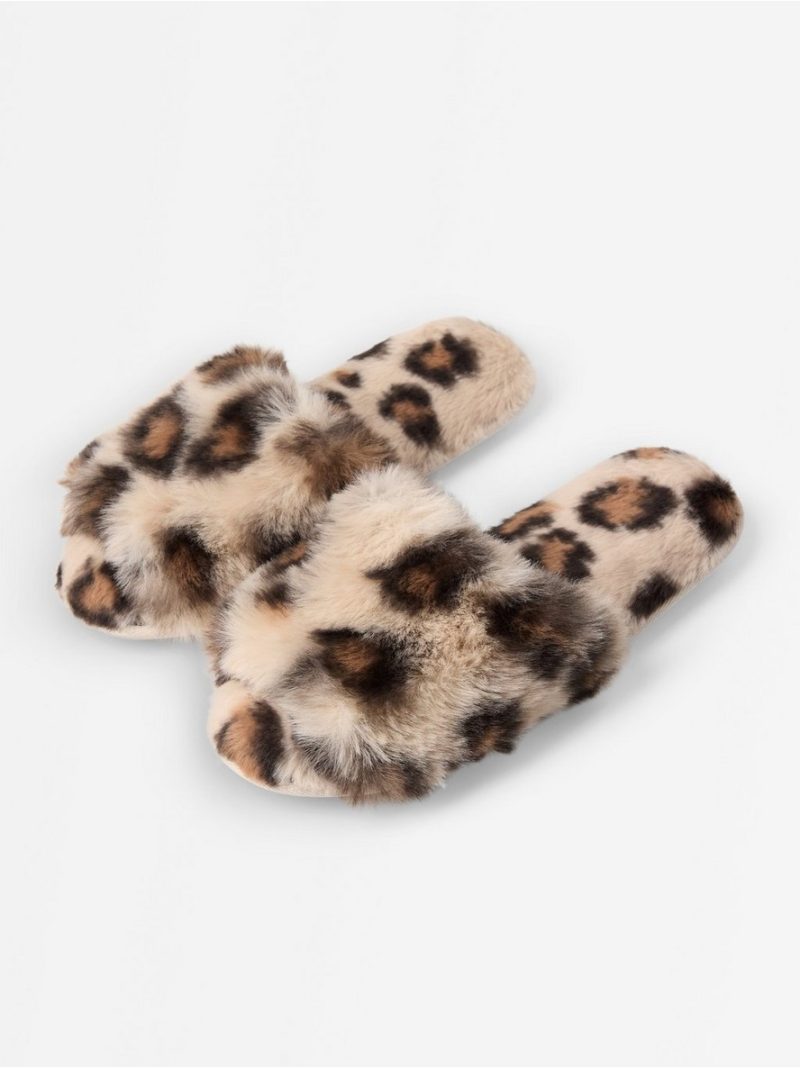 Slippers in faux fur - 8459050-5352