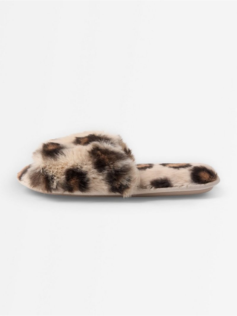 Slippers in faux fur - 8459050-5352