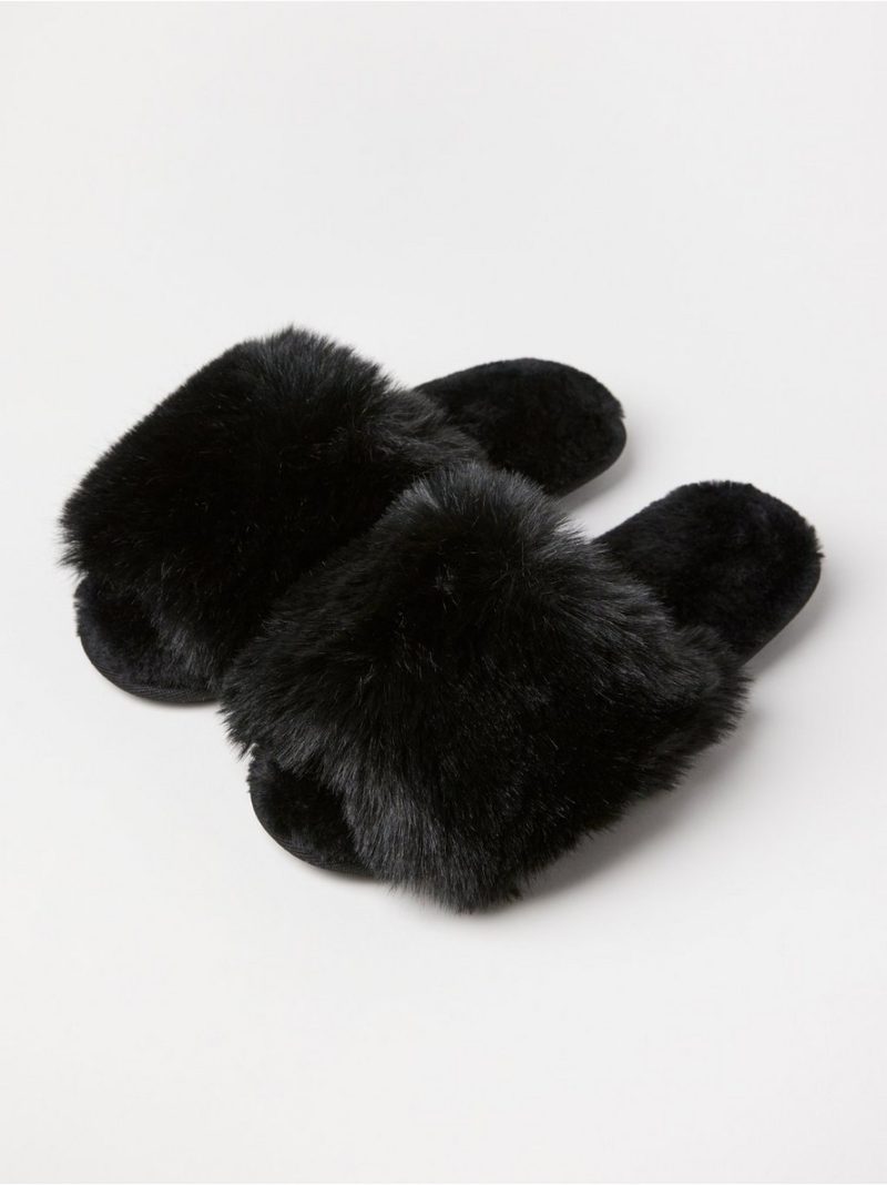 Slippers in faux fur - 8459050-80