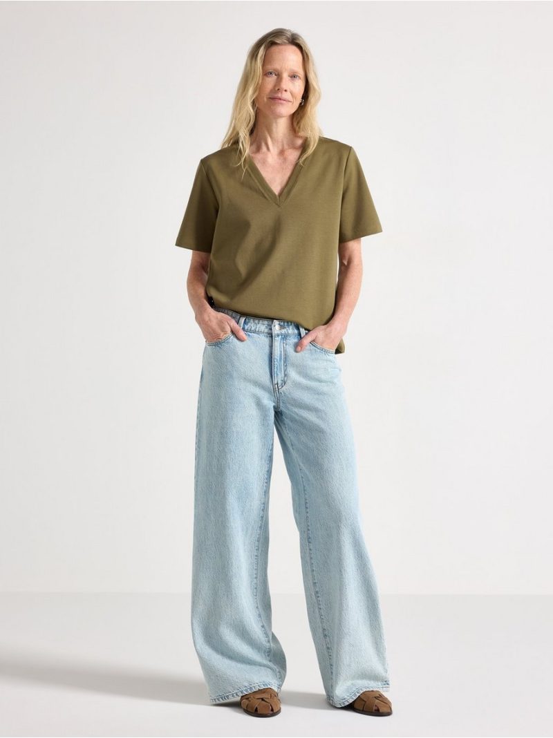 T-shirt with v-neck - 3008200-6745