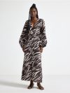 Long-sleeved midi dress in seersucker - 3011010-4317