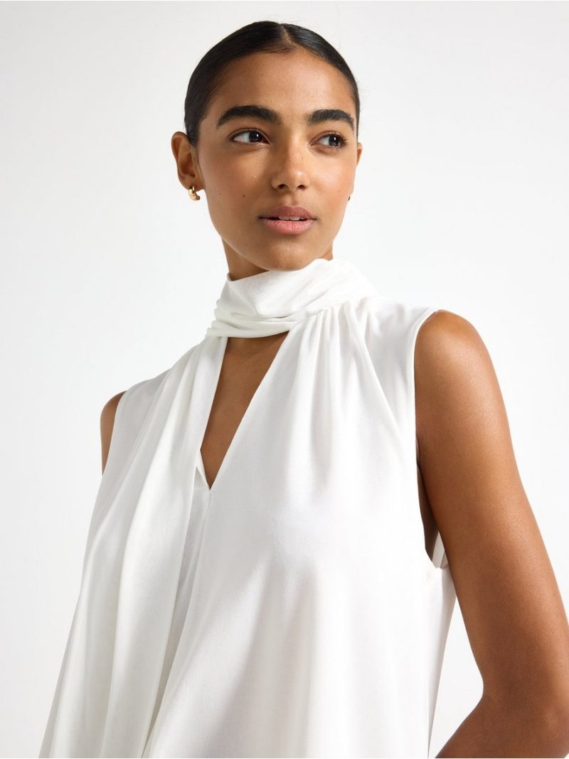 Sleeveless blouse with tie band - 3013393-300