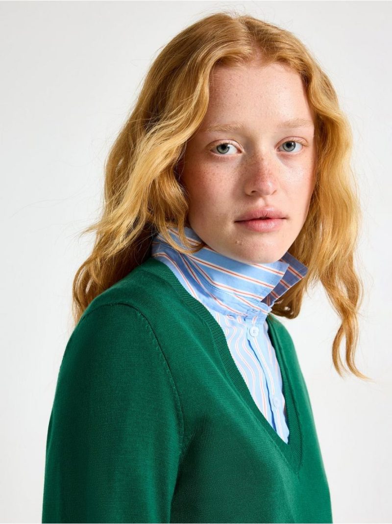 Fine-knit v-neck jumper - 3012349-2192